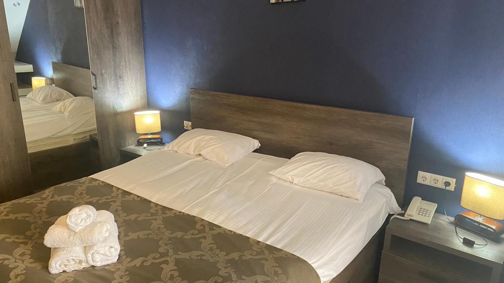 Hotel Old Rustaveli Tbiliszi Kültér fotó